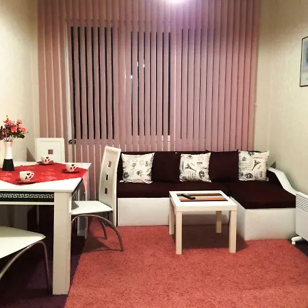 Top Center 3-bedroom