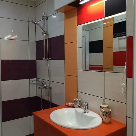 Top Center 3-bedroom