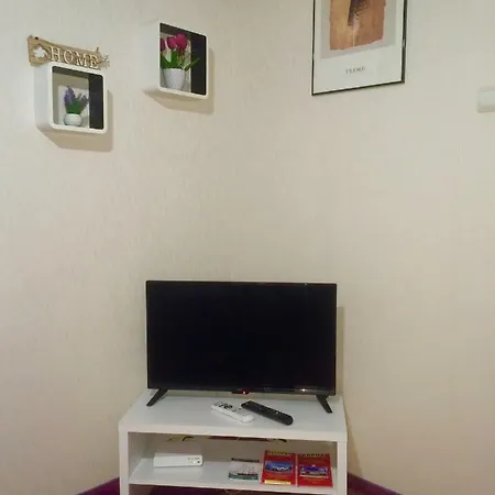 דירה Top Center 3-bedroom וארנה